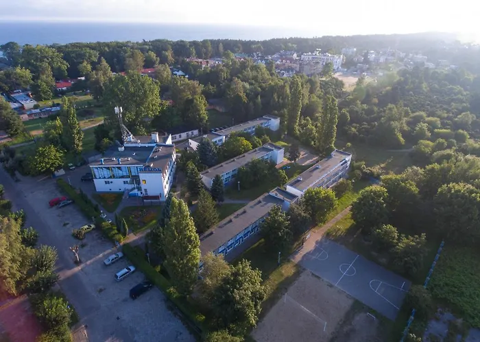 Osrodek Wczasowy Helios *